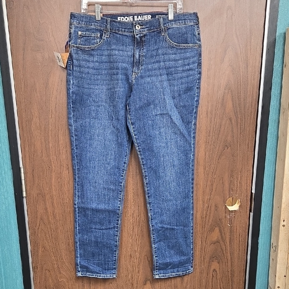 Eddie Bauer Size 10 Medium Wash Boyfriend Midrise Slim Jeans